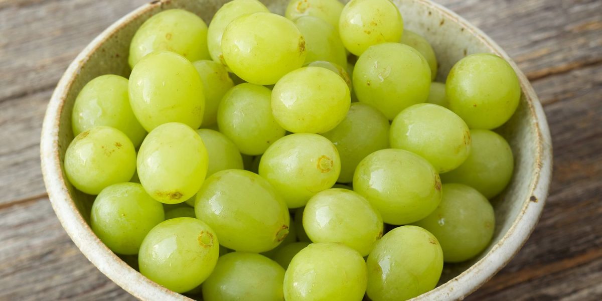 The Twelve Grapes of Luck - A New Years Tradition